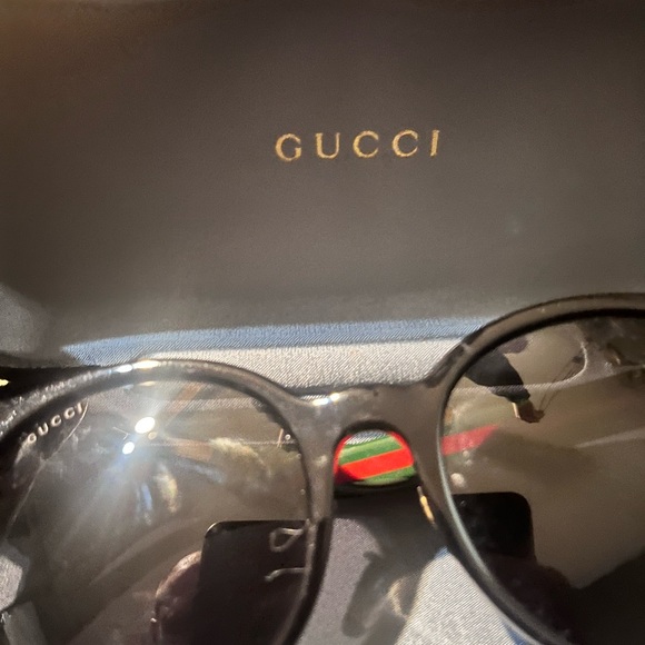Gucci sunglasses - Picture 5 of 6